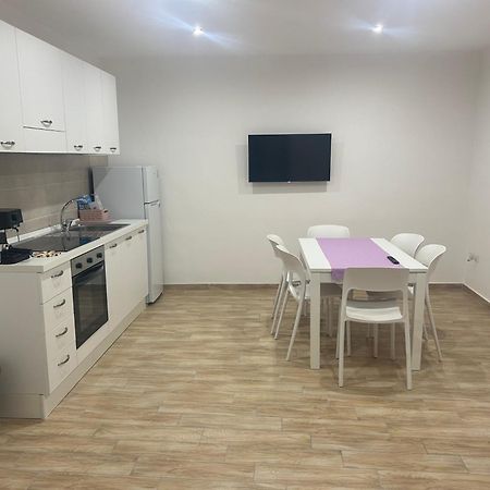 Suite Di Giordy Napoli Centro מראה חיצוני תמונה