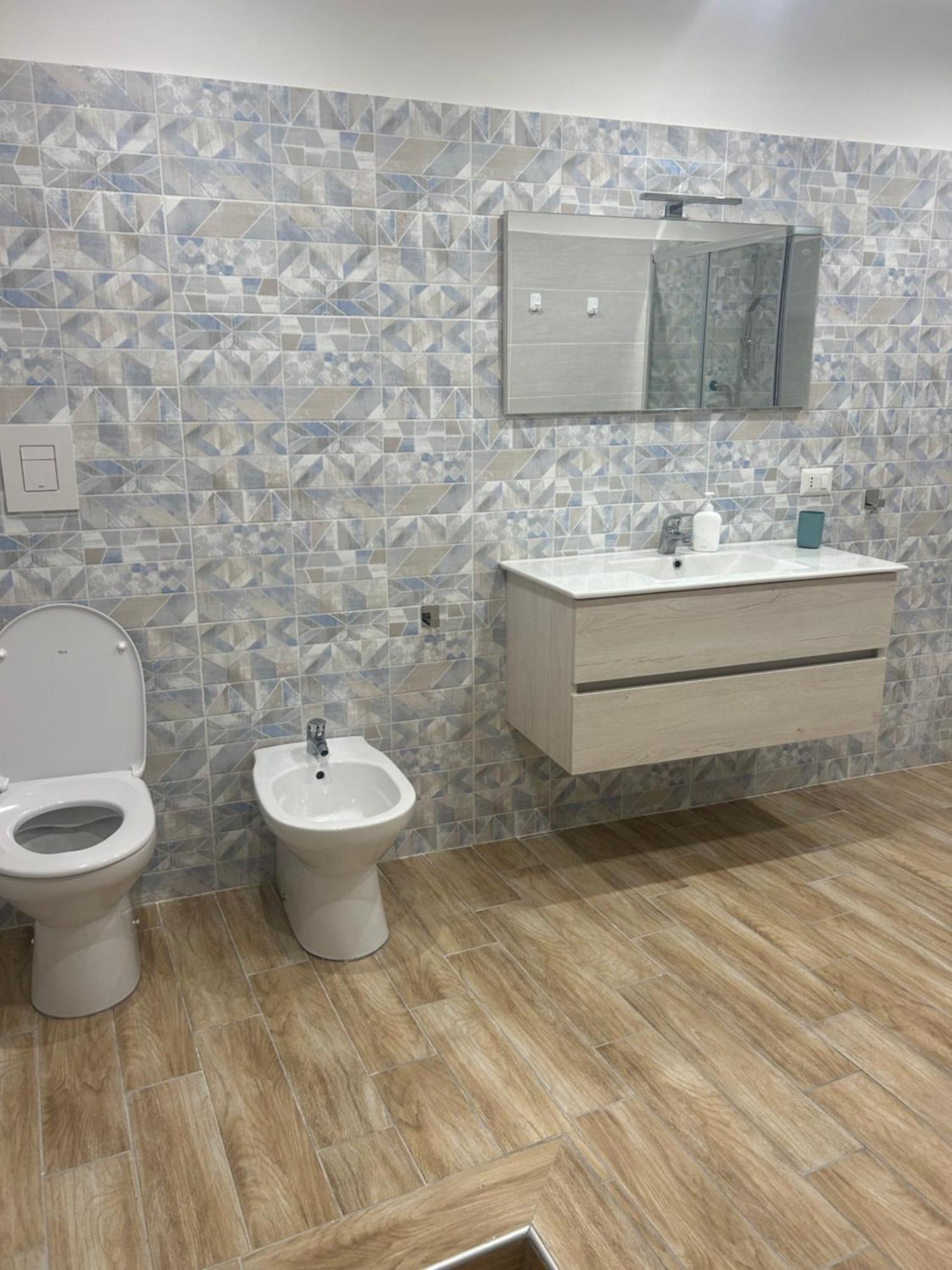 Suite Di Giordy Napoli Centro מראה חיצוני תמונה