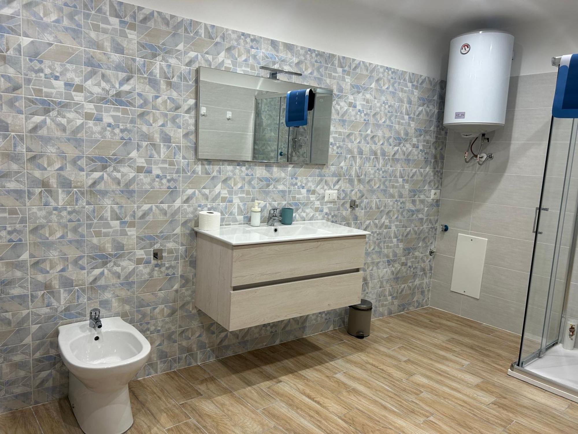 Suite Di Giordy Napoli Centro מראה חיצוני תמונה