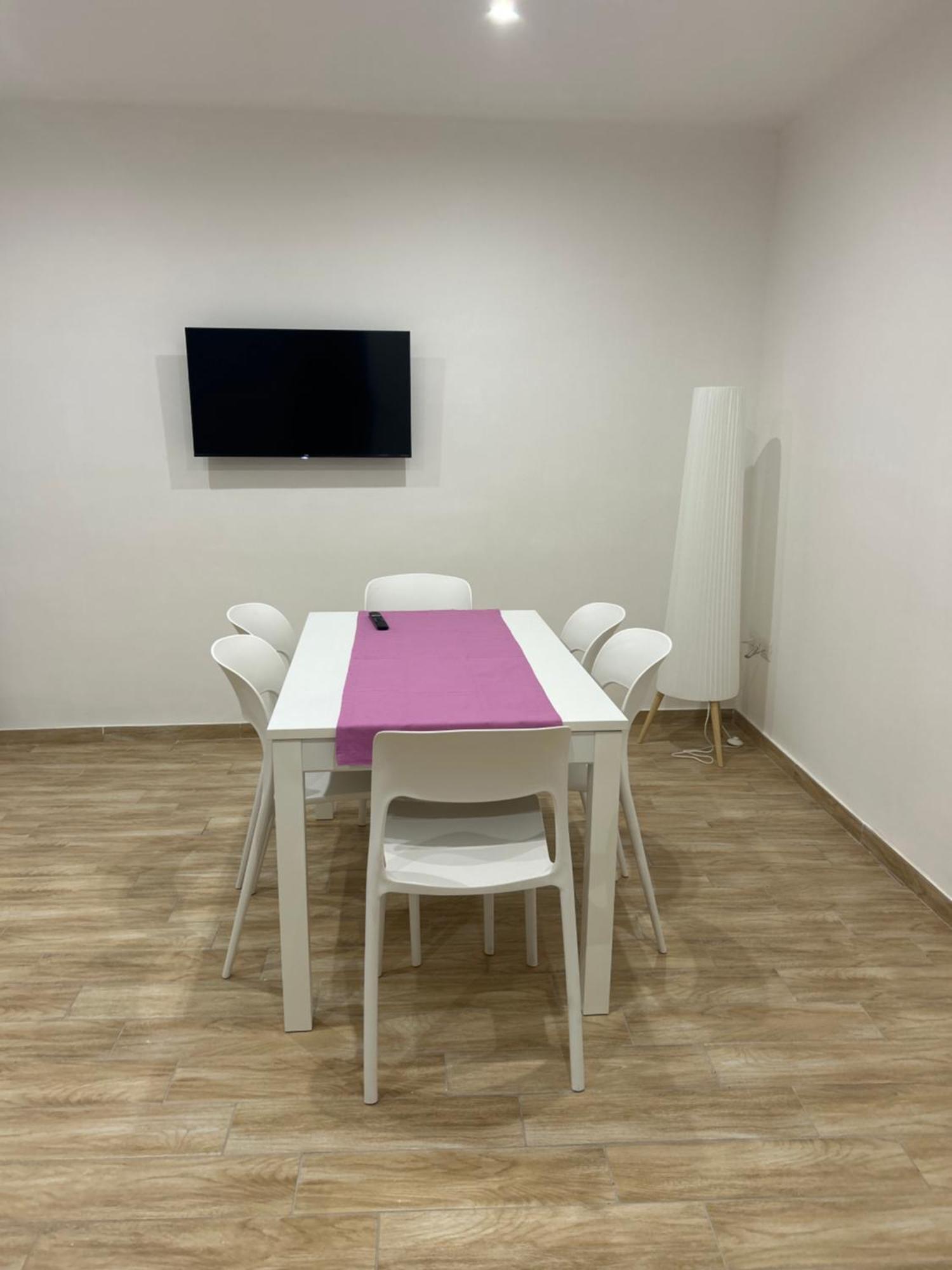 Suite Di Giordy Napoli Centro מראה חיצוני תמונה